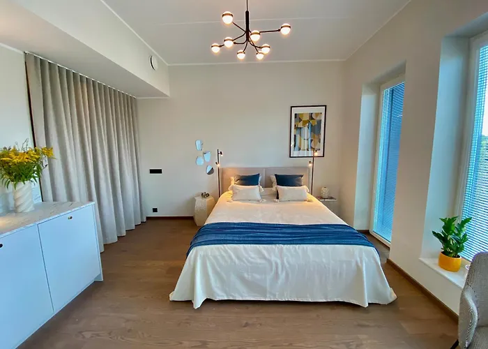 Elegance Apartment - City Centre Free Parking